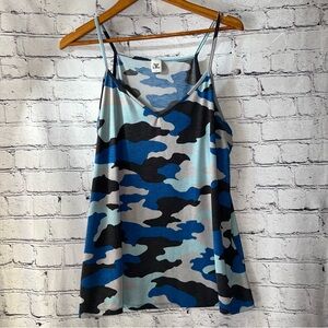 Sew in Love Blue Camo Print V-Neck Tank Top Size XL